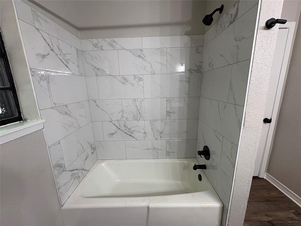607 S Broad Street Property Photo 12