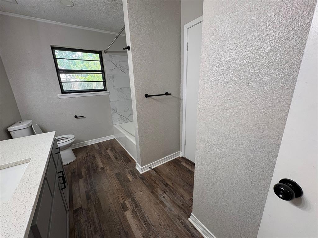 607 S Broad Street Property Photo 13