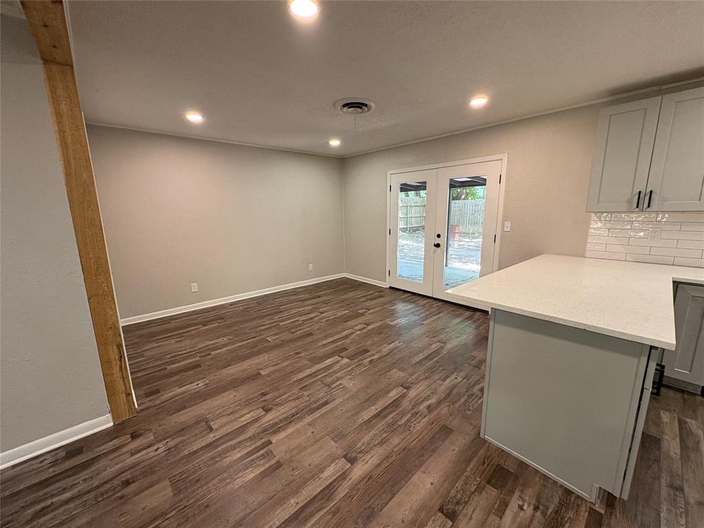 607 S Broad Street Property Photo 16
