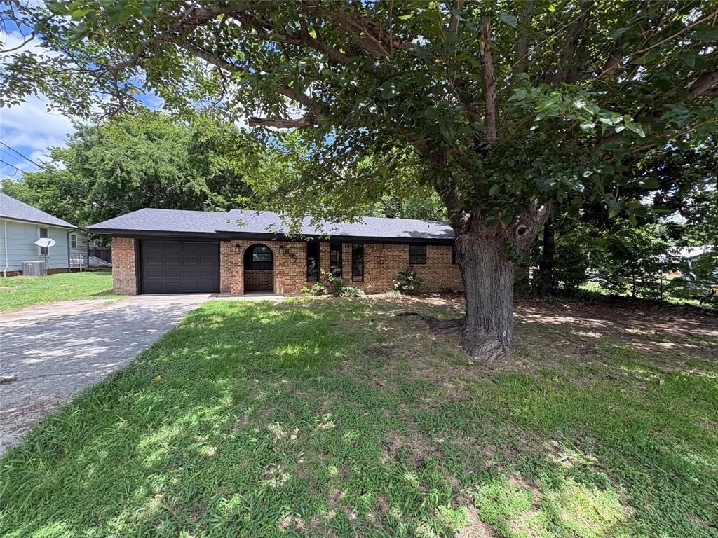 607 S Broad Street Property Photo 19
