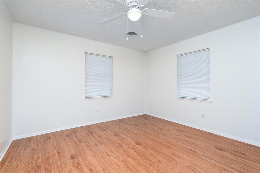102 S 2nd Street Property Photo 25