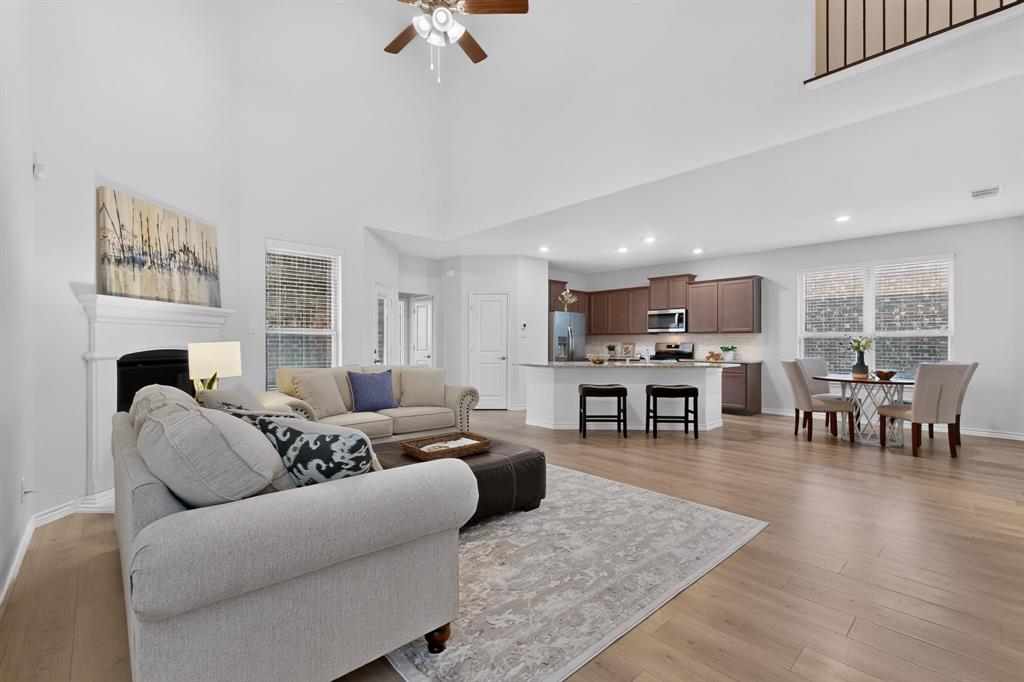 1809 New Holland Way Property Photo 1