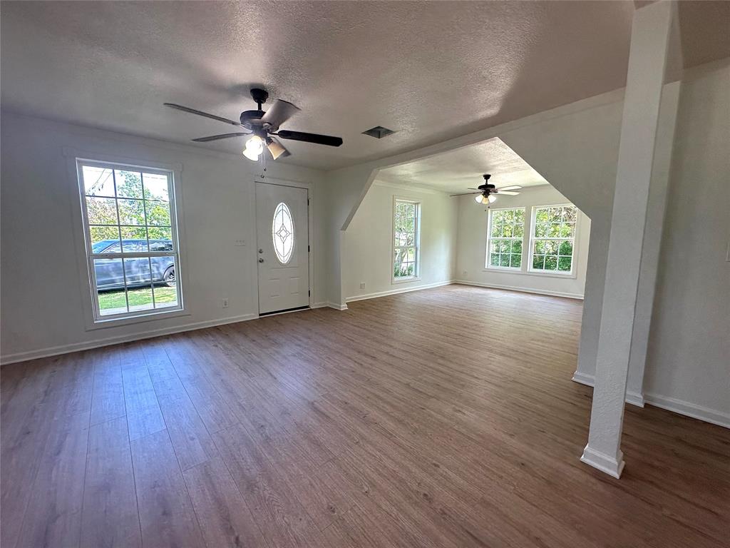 1007 N Lane Street Property Photo 6
