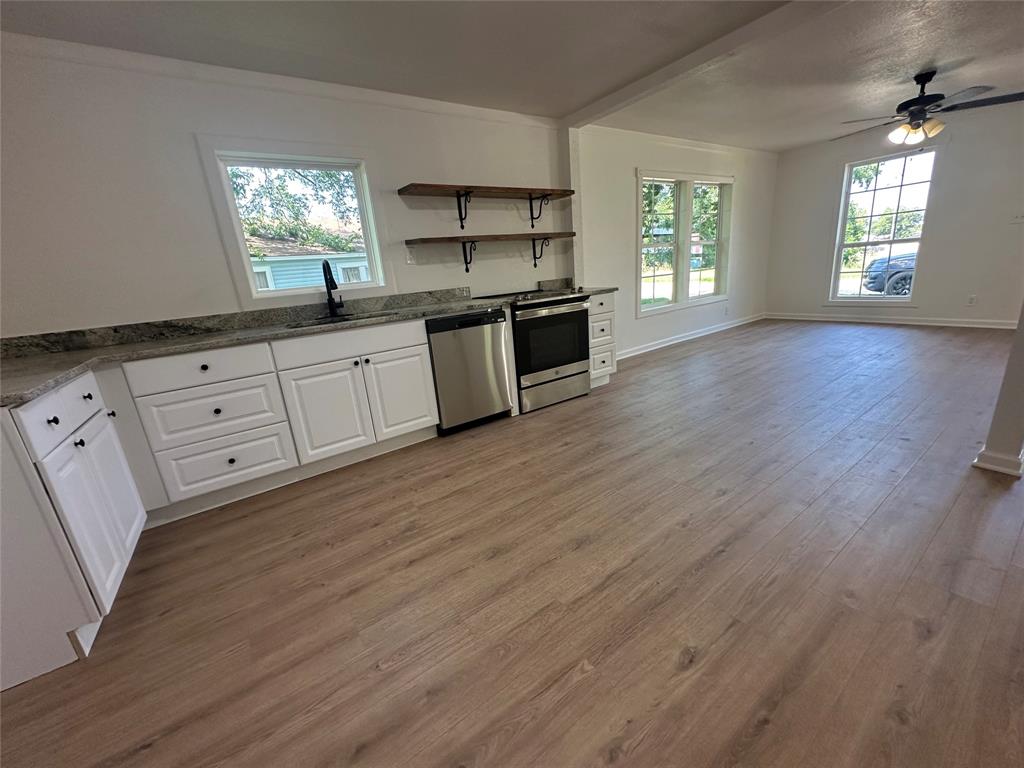 1007 N Lane Street Property Photo 8