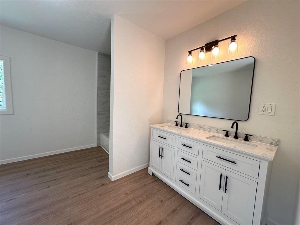 1007 N Lane Street Property Photo 17