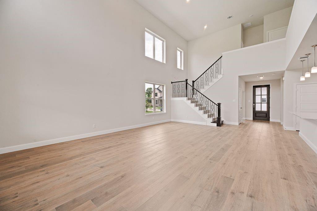 1070 Birdie Street Property Photo 12
