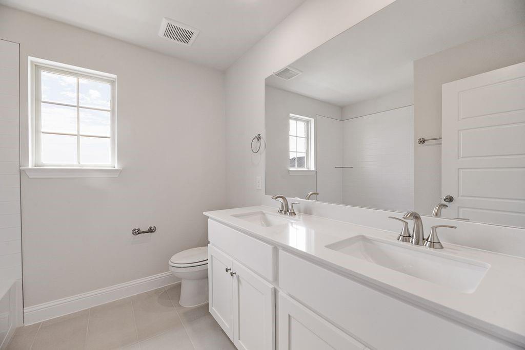 1070 Birdie Street Property Photo 24