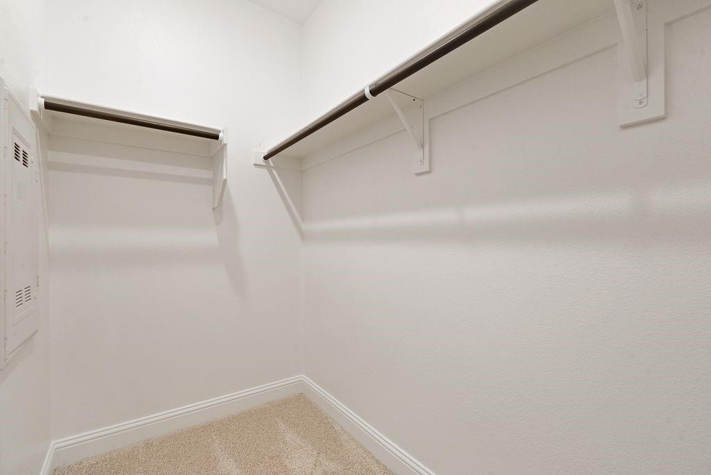 1070 Birdie Street Property Photo 25
