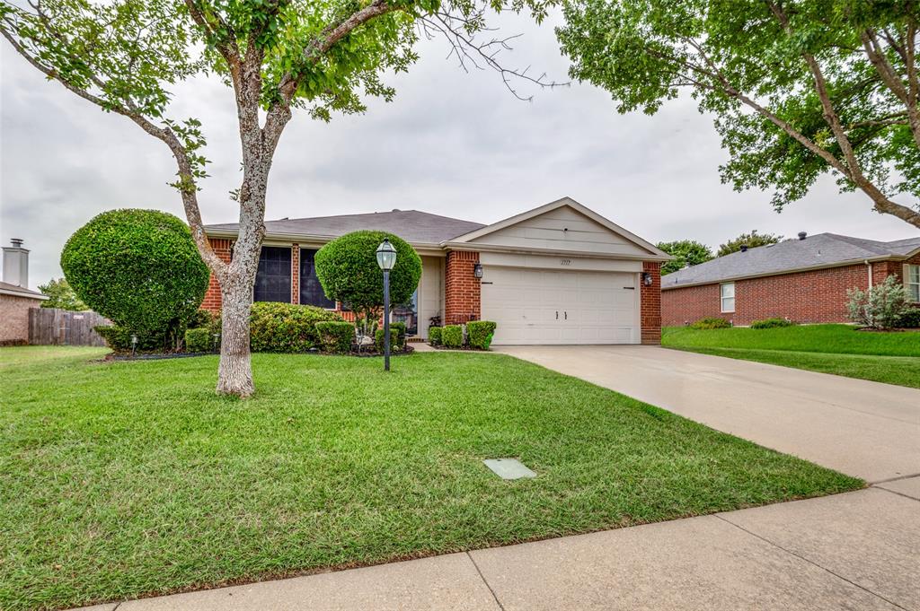 1717 Berkeley Drive Property Photo 1