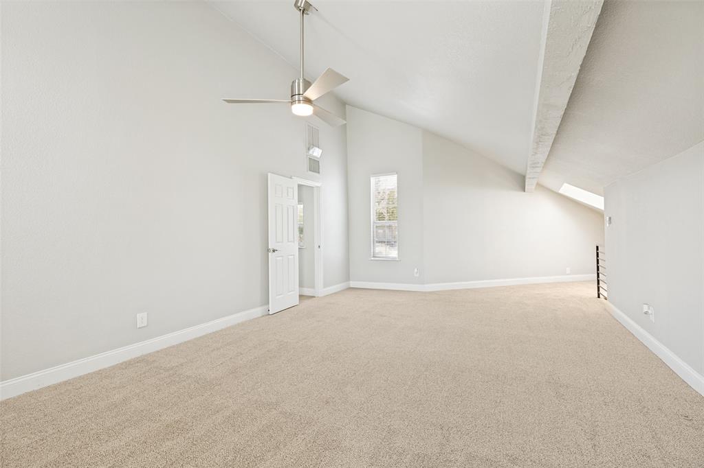676 Harbor Drive Property Photo 14