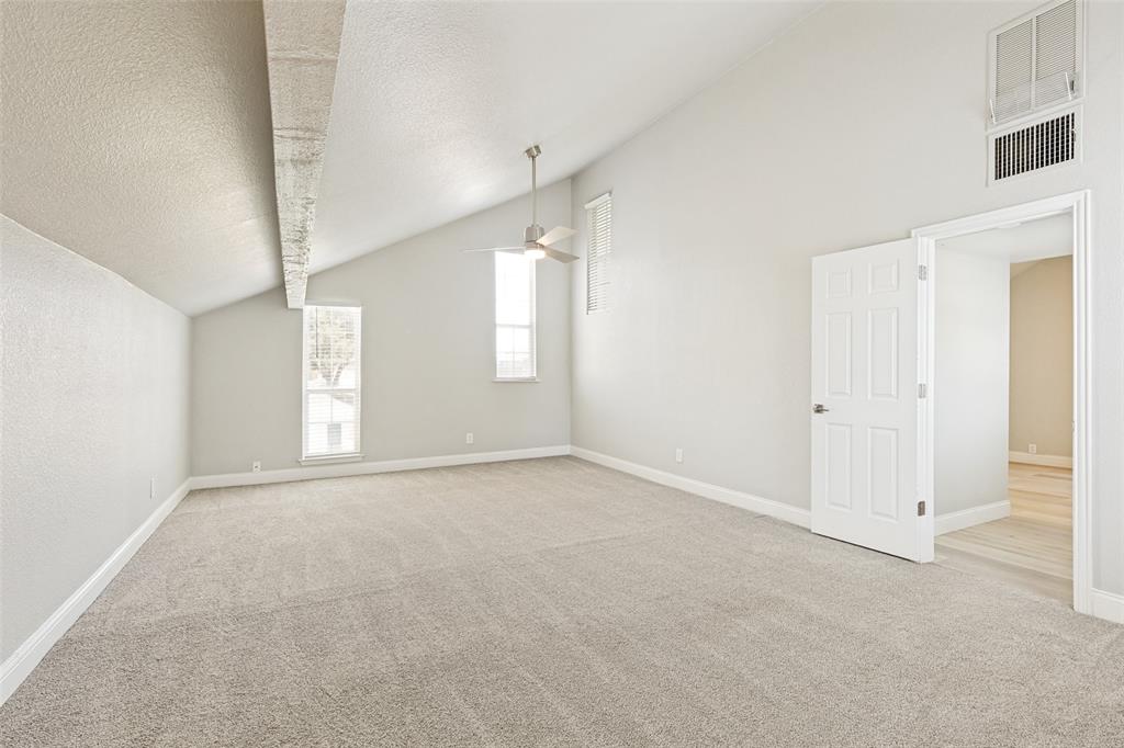 676 Harbor Drive Property Photo 15