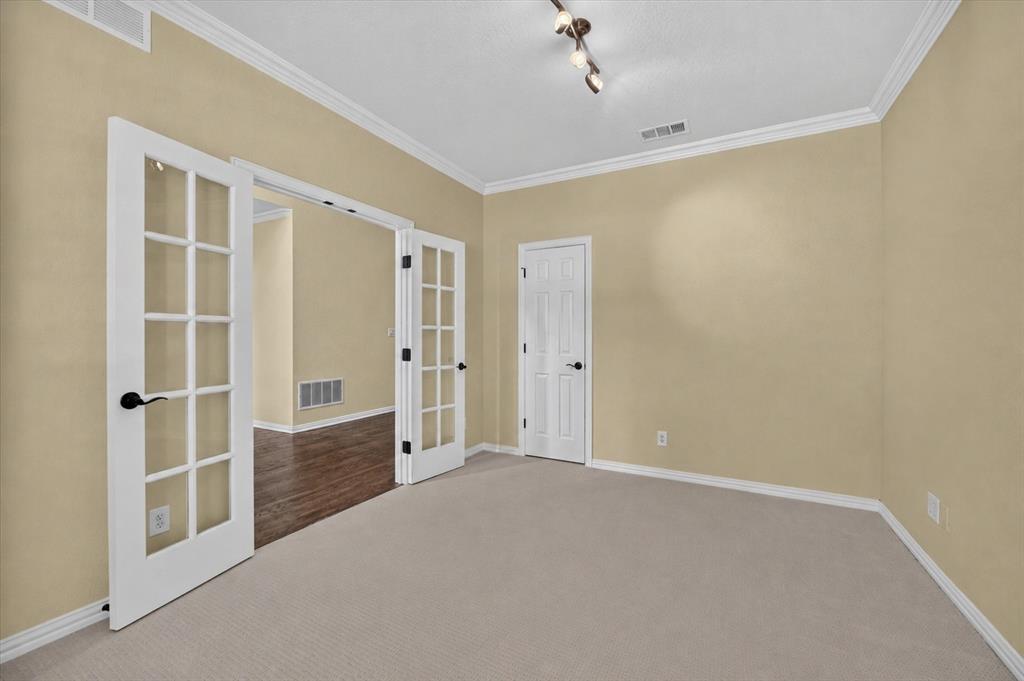 2113 Stevenson Lane Property Photo 5