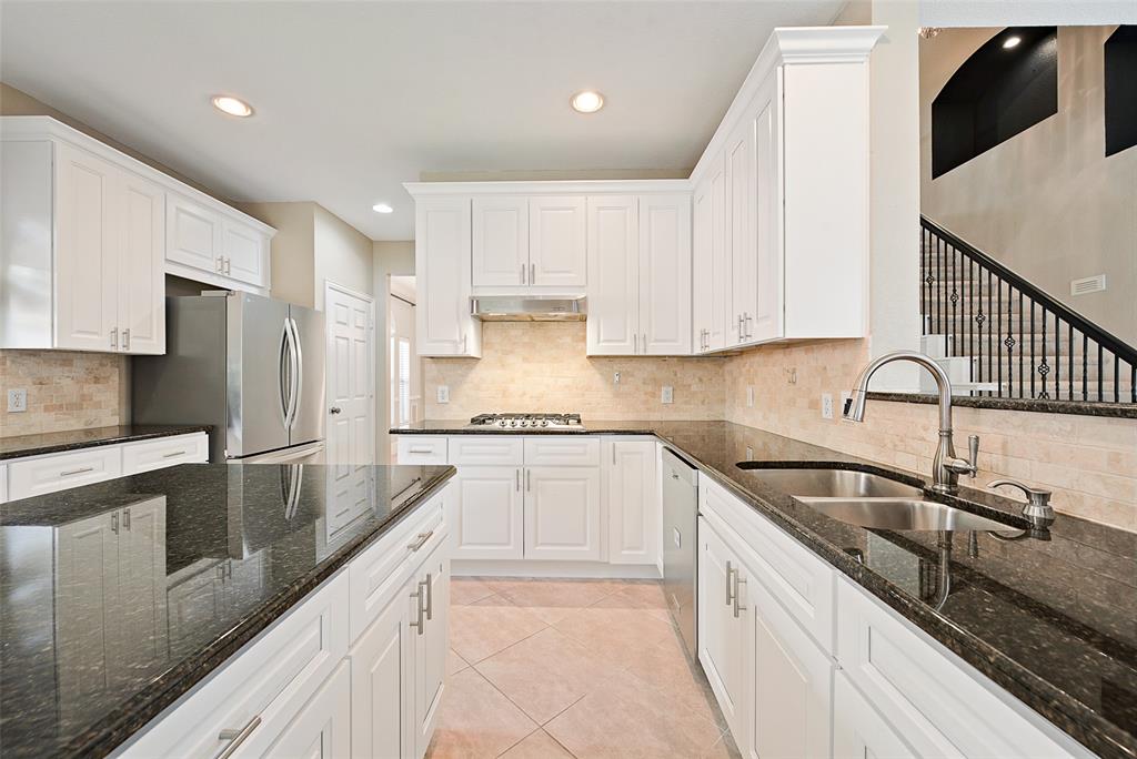 7309 Teakwood Drive Property Photo 11