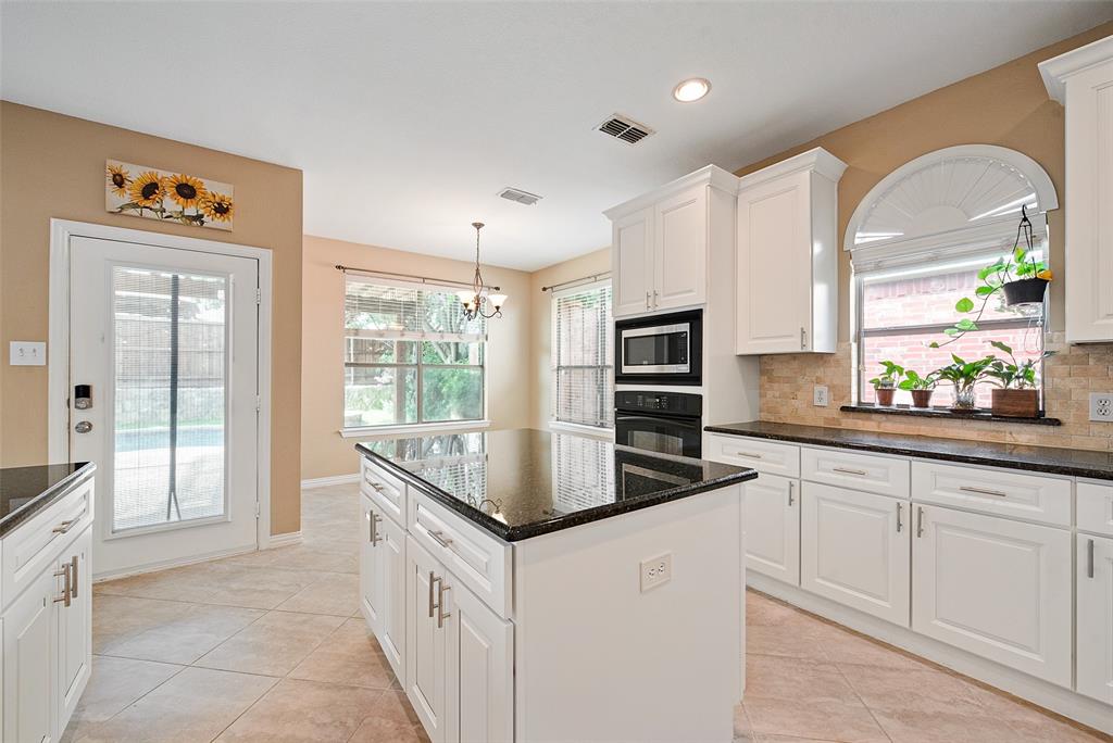 7309 Teakwood Drive Property Photo 12