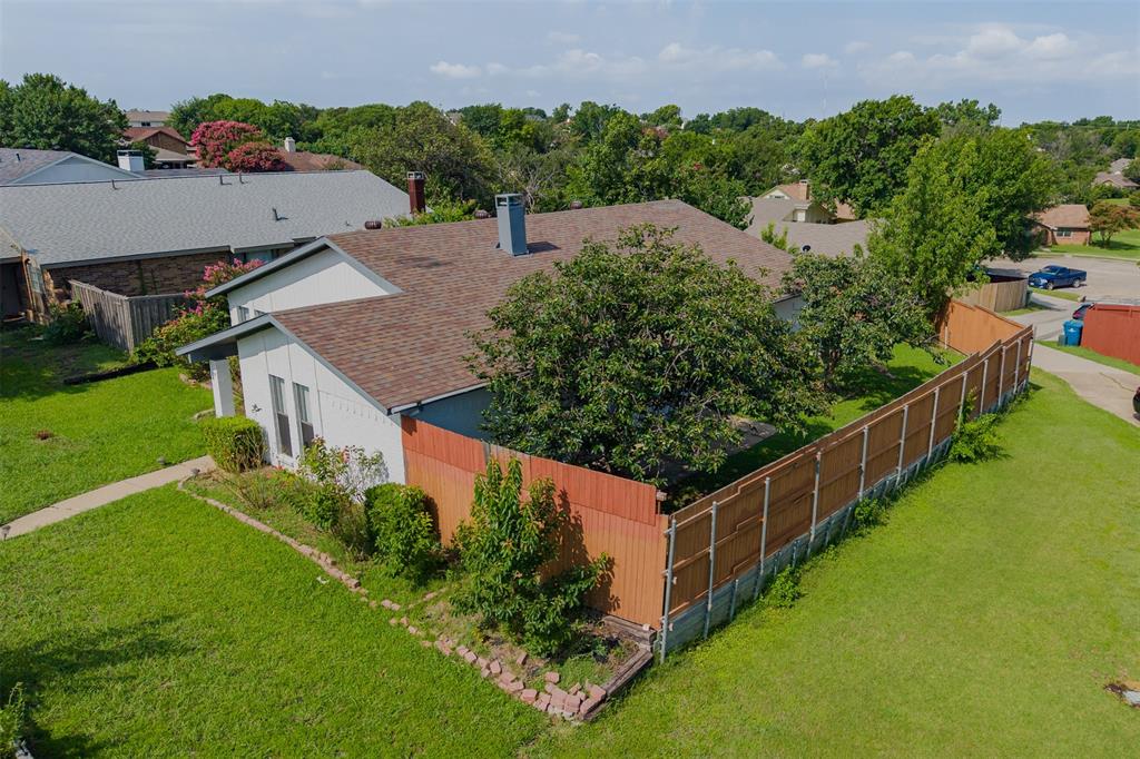 1742 Delaford Drive Property Photo 3