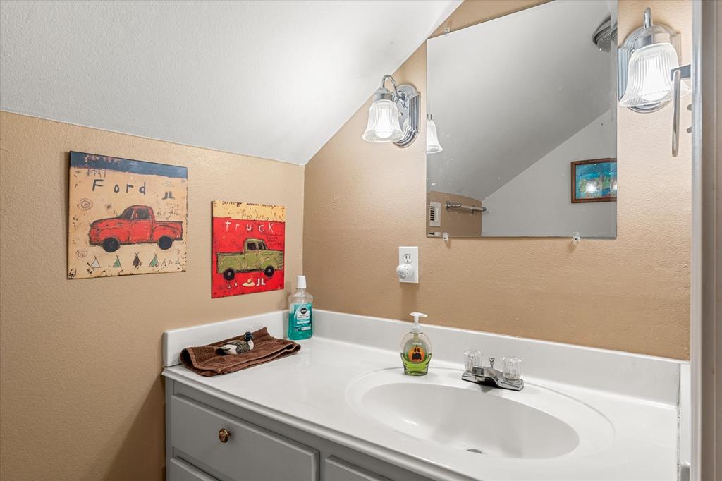 338 Private Road 52040 Property Photo 36