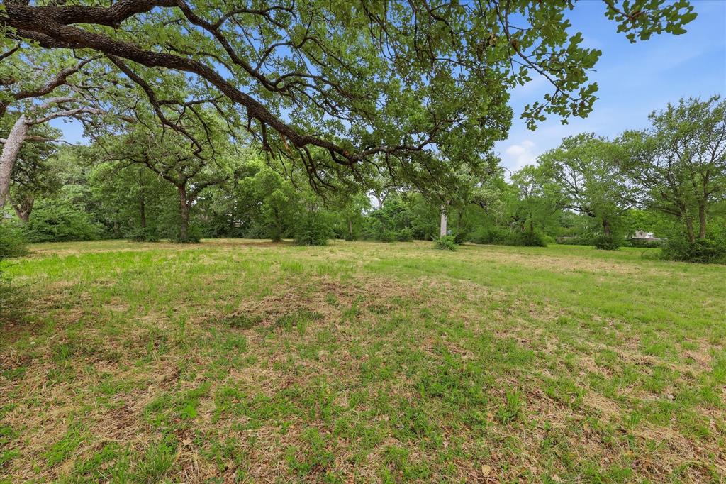 2301 Conway Lane Property Photo 7