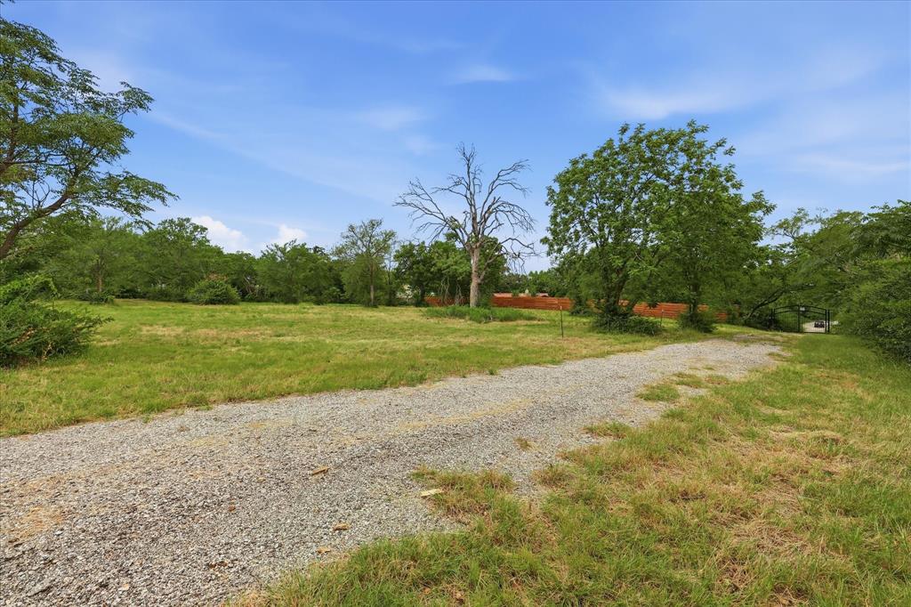 2301 Conway Lane Property Photo 8