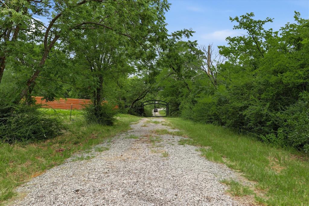 2301 Conway Lane Property Photo 9