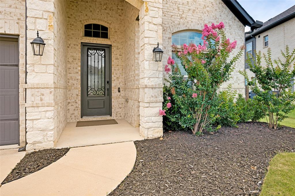 523 William Court Property Photo 3