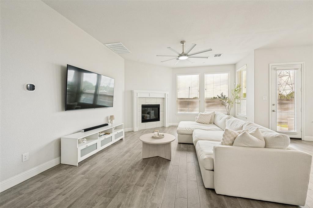 523 William Court Property Photo 7