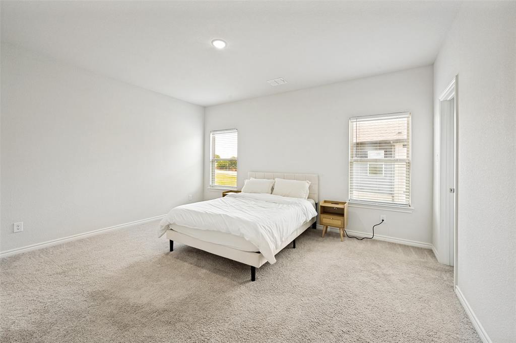 523 William Court Property Photo 24