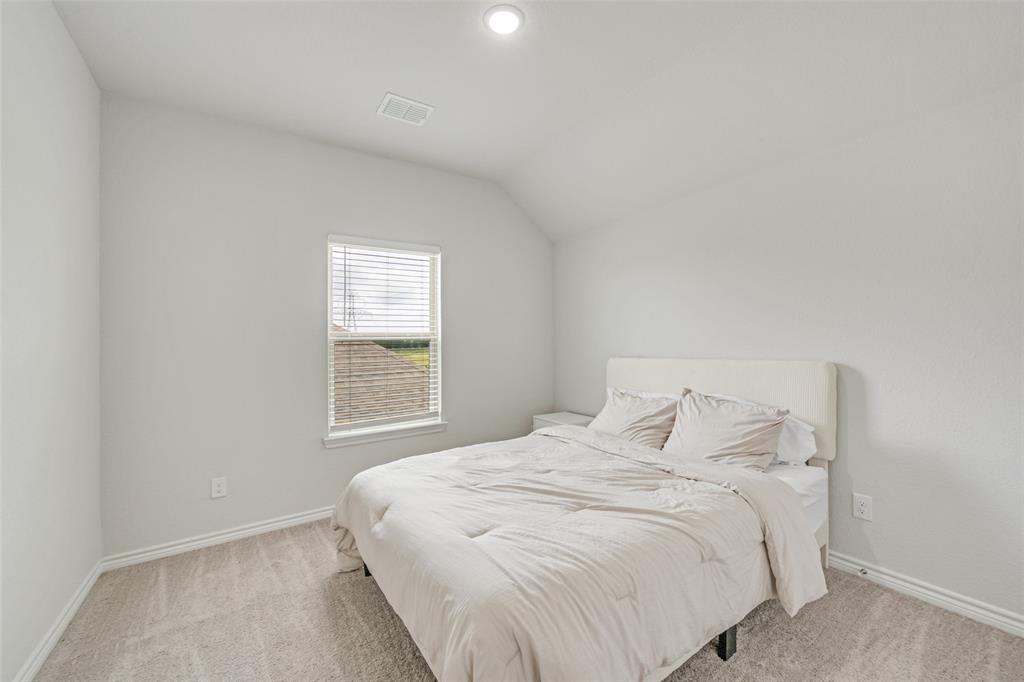 523 William Court Property Photo 28