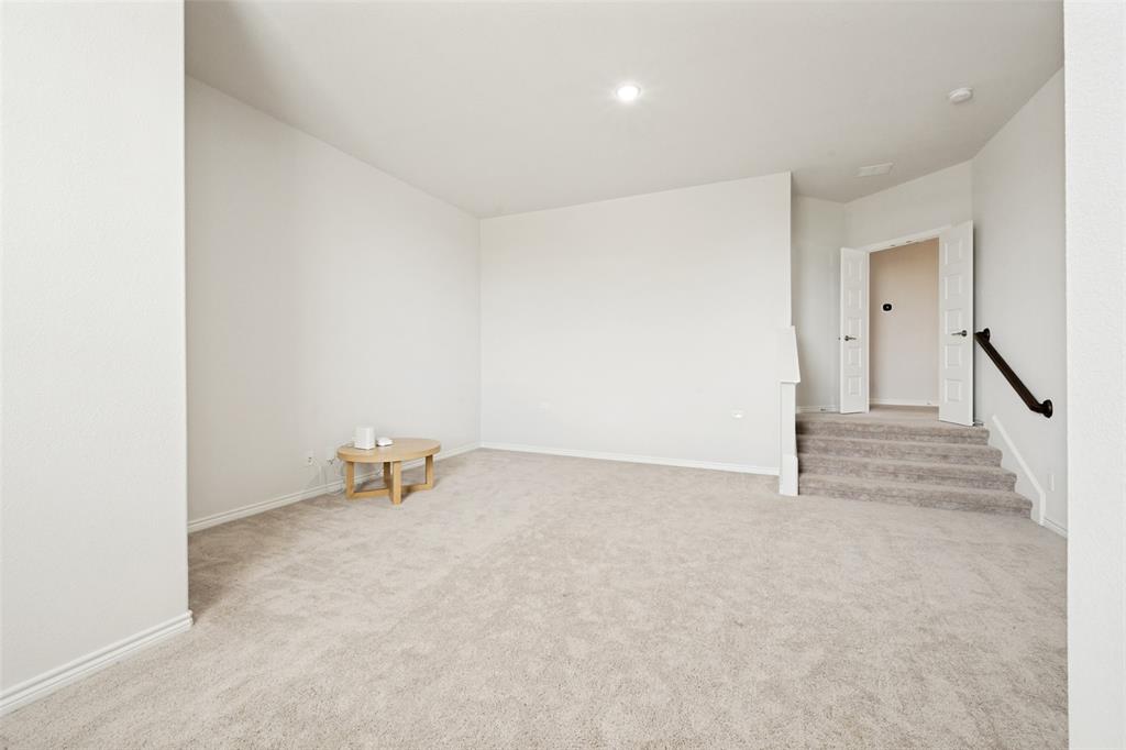 523 William Court Property Photo 32