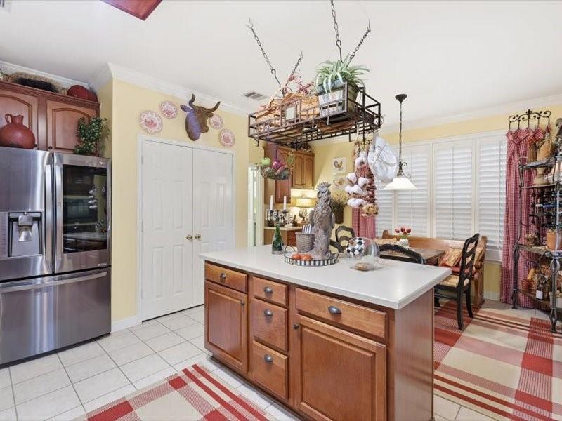 4145 Shores Court Property Photo 13