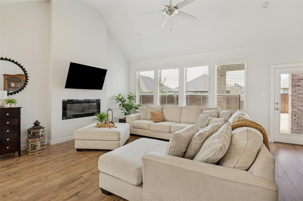 456 Leopold Trail Property Photo 4