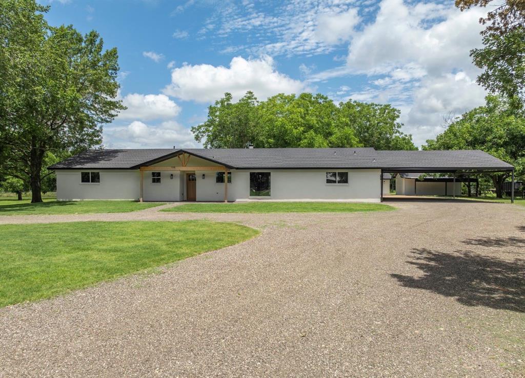 616 E Moonlight Drive Property Photo 2