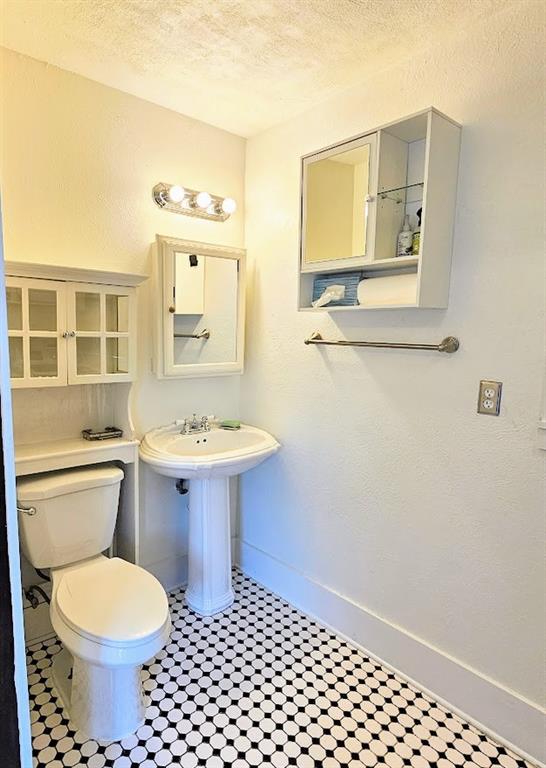 5126 Columbia Avenue Property Photo 8