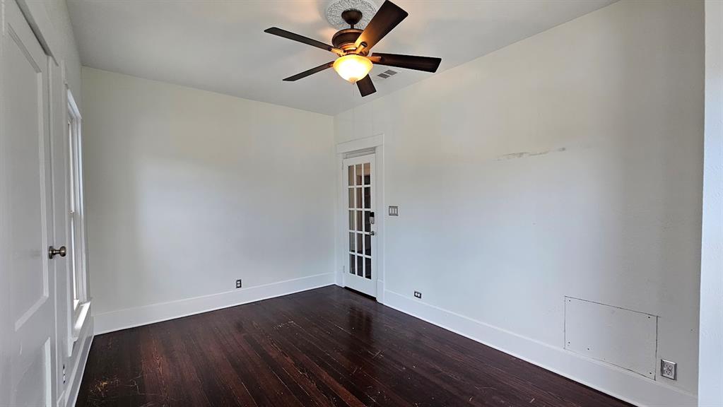 5126 Columbia Avenue Property Photo 37