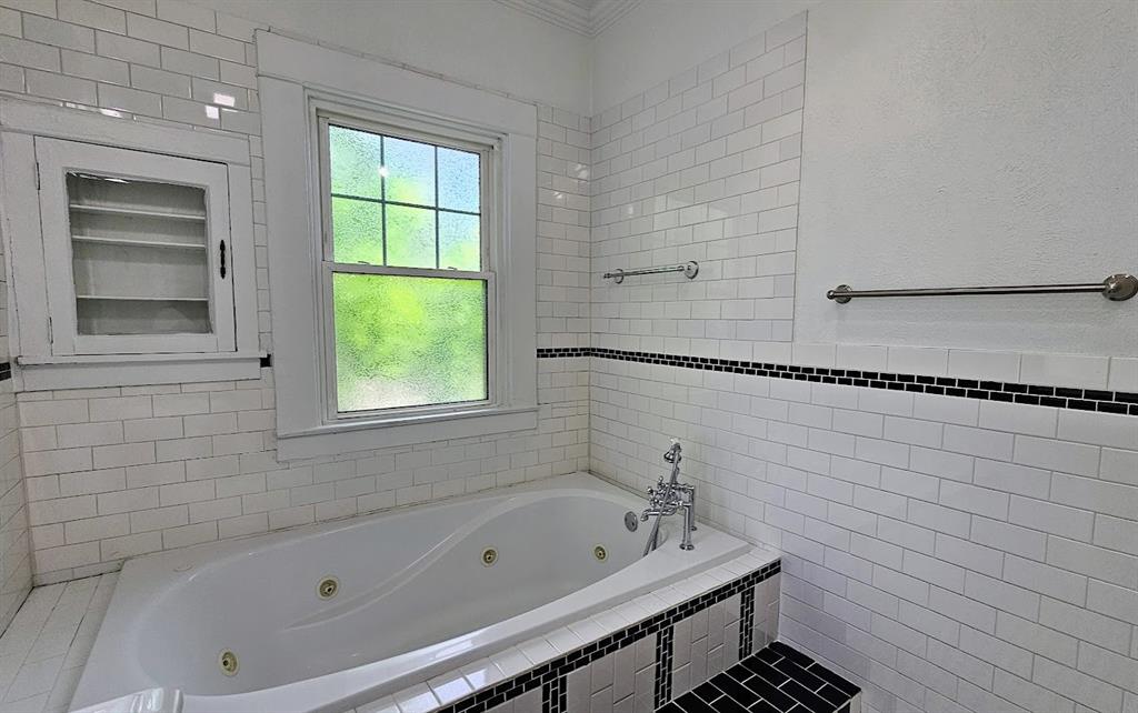 5126 Columbia Avenue Property Photo 38