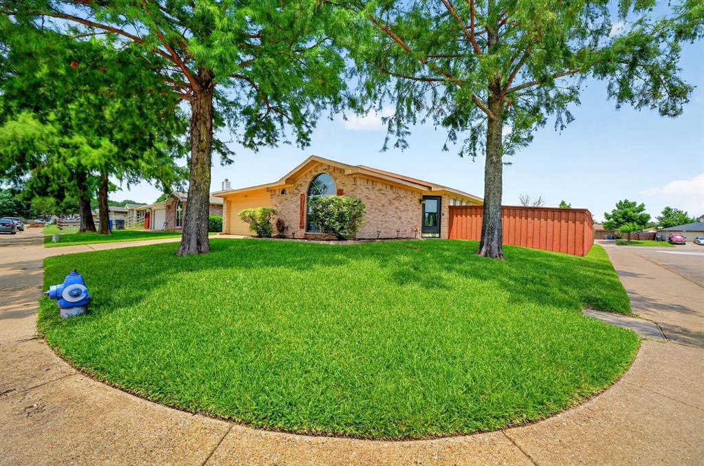 9339 Crimnson Court Property Photo 1