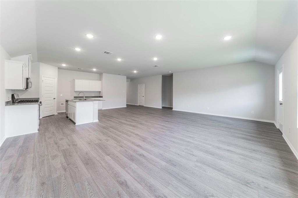 540 Brook View Drive Property Photo 3