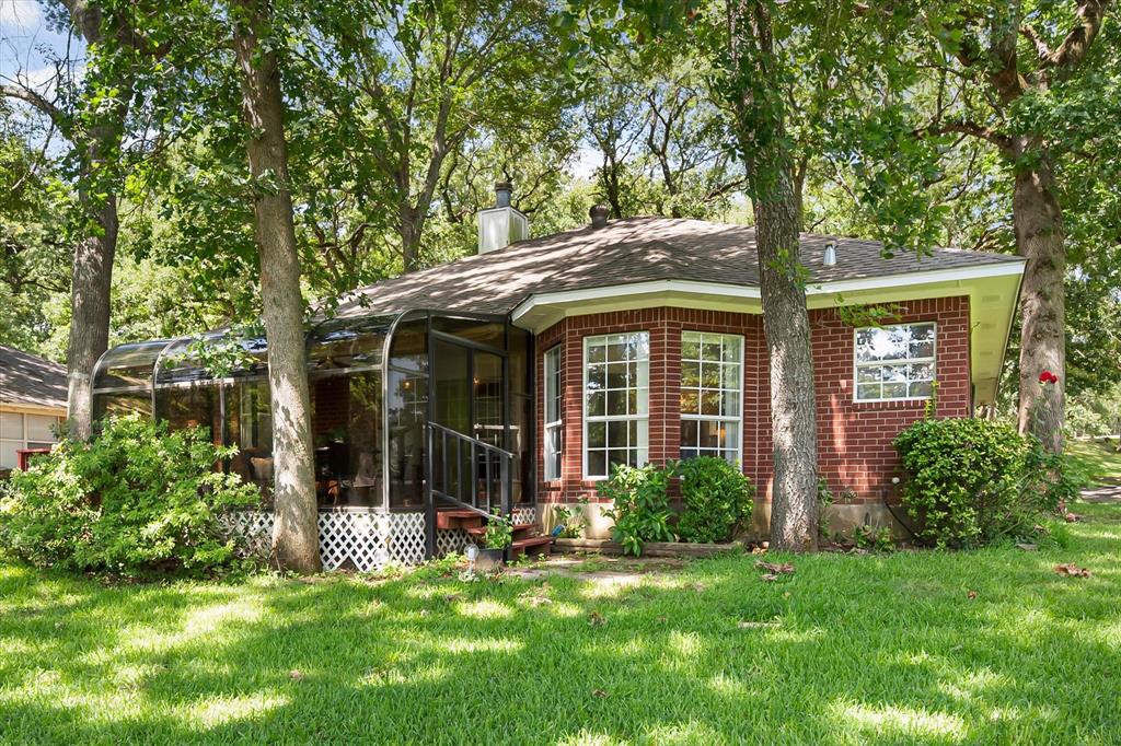 280 Shadow Oaks Drive Property Photo 4