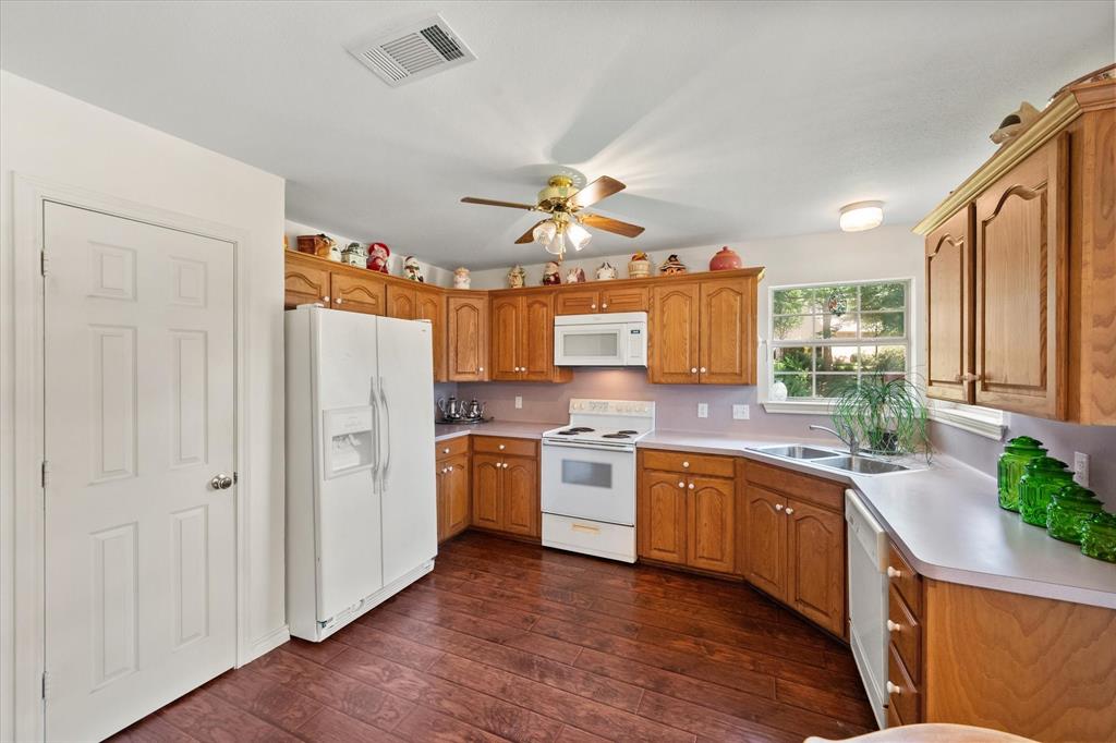 280 Shadow Oaks Drive Property Photo 10