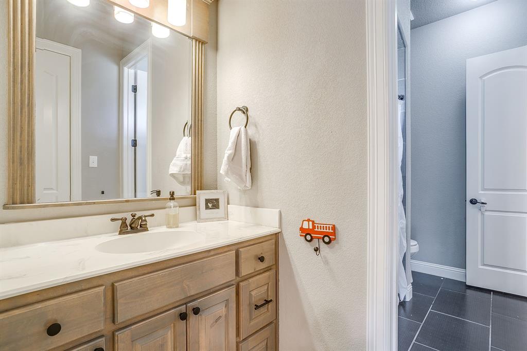 106 Treeline Court Property Photo 28