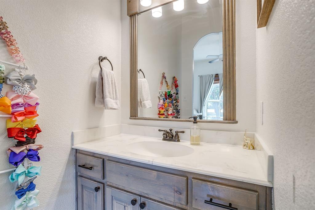 106 Treeline Court Property Photo 31