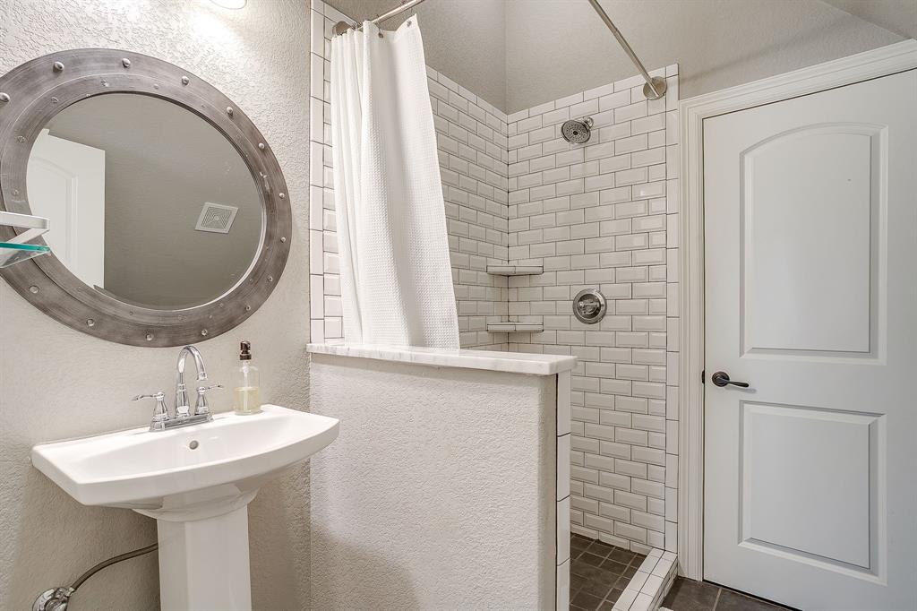 106 Treeline Court Property Photo 38