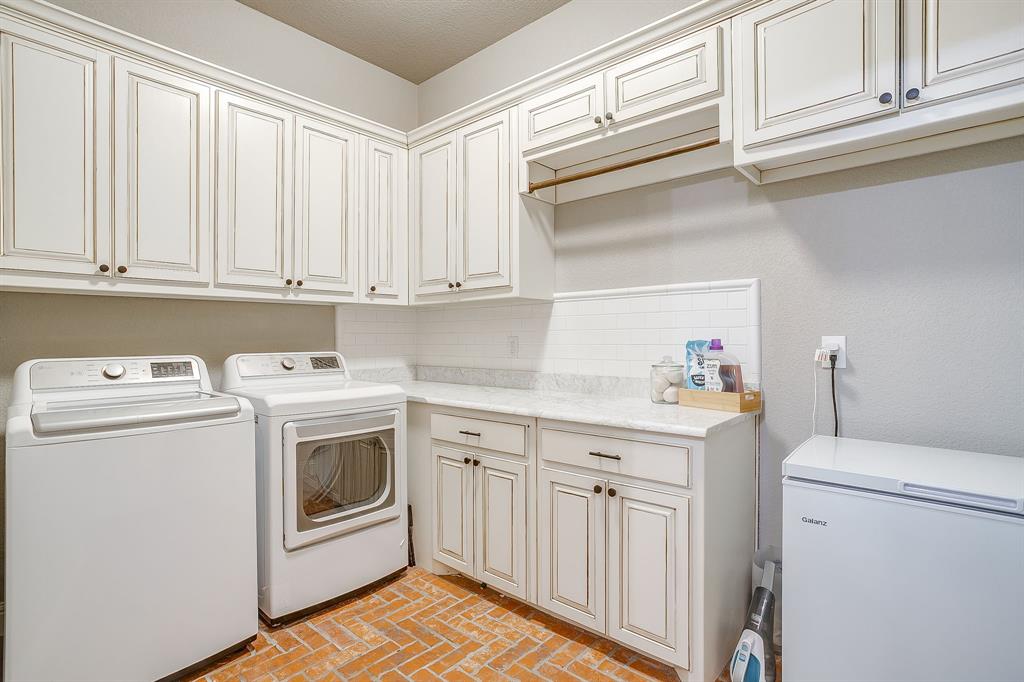 106 Treeline Court Property Photo 39