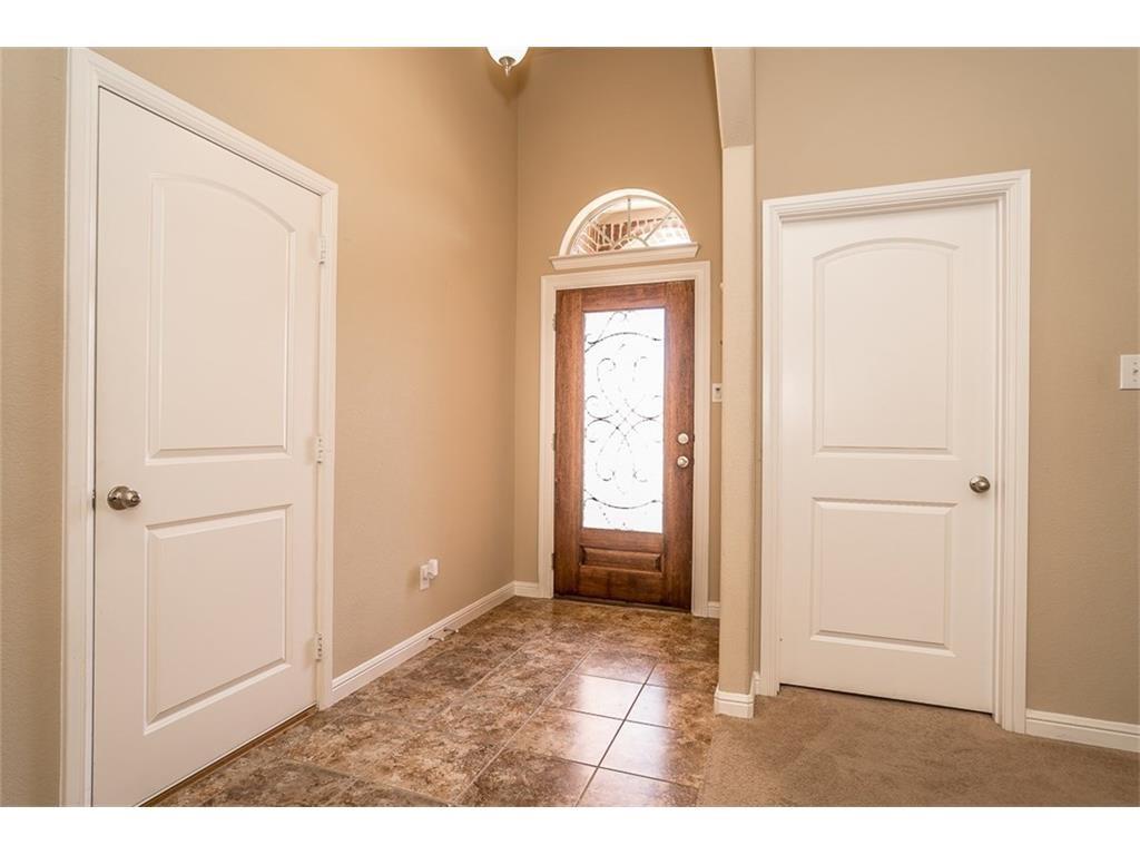 1405 Nightingale Drive Property Photo 3