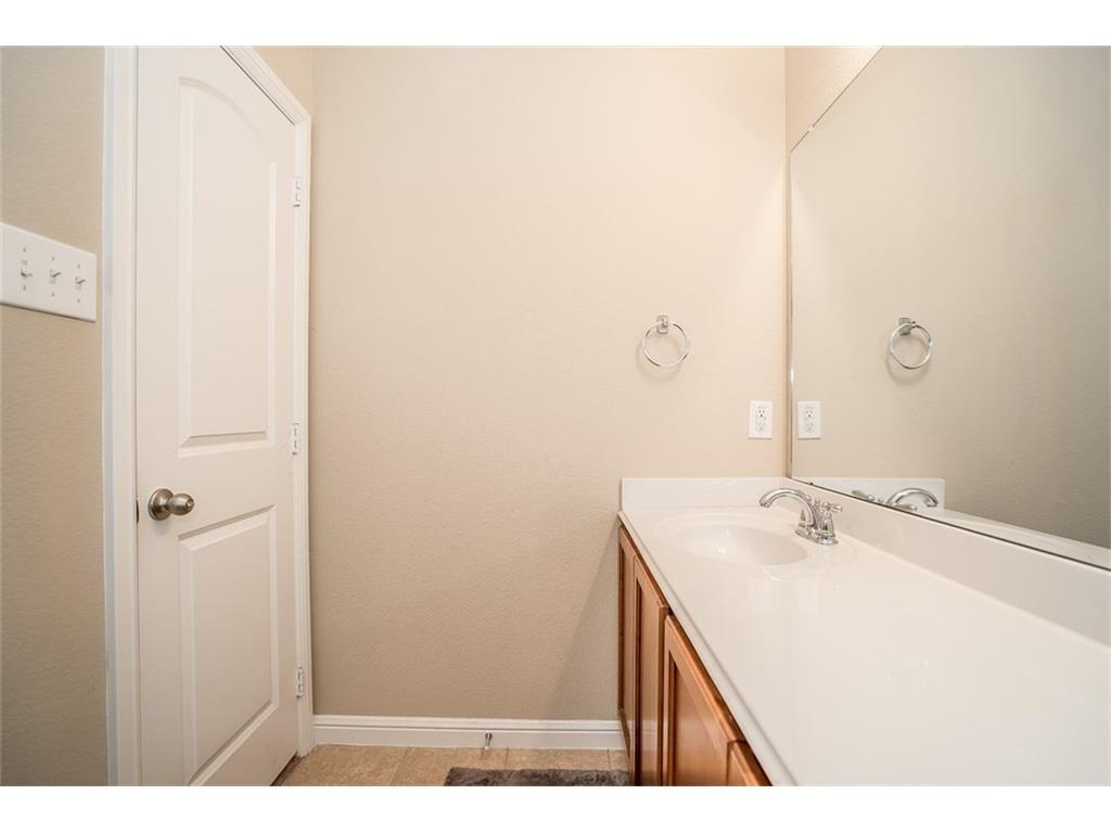 1405 Nightingale Drive Property Photo 5