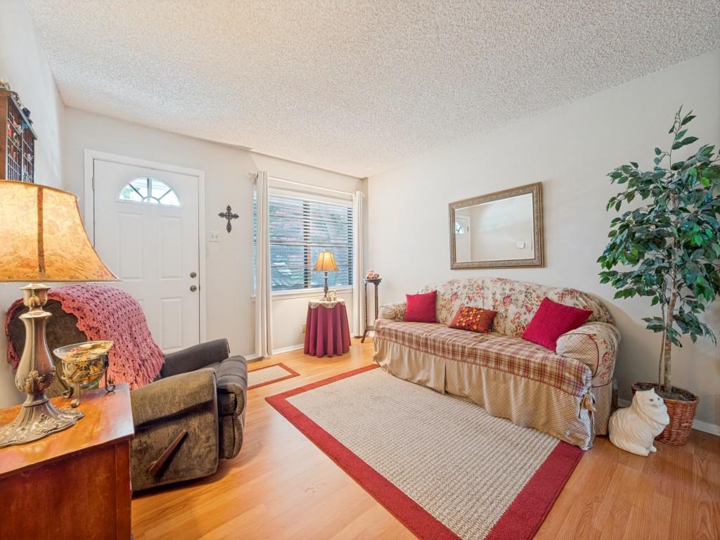 1604 Pleasant Run Road Property Photo 4