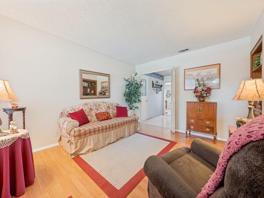 1604 Pleasant Run Road Property Photo 5