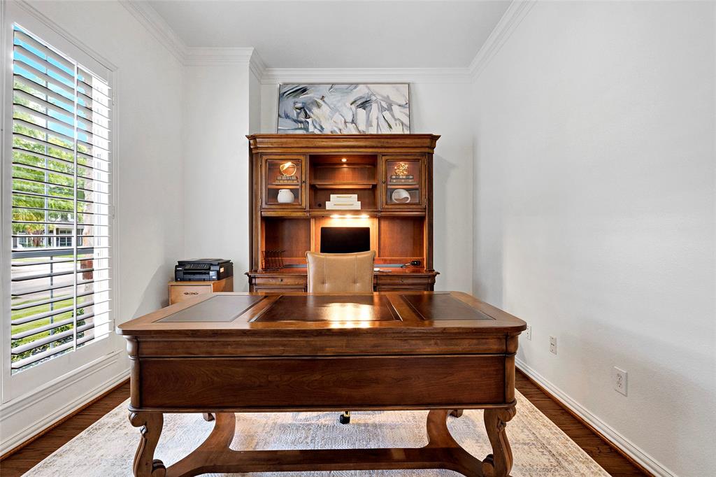 2505 Sir Tristram Property Photo 7