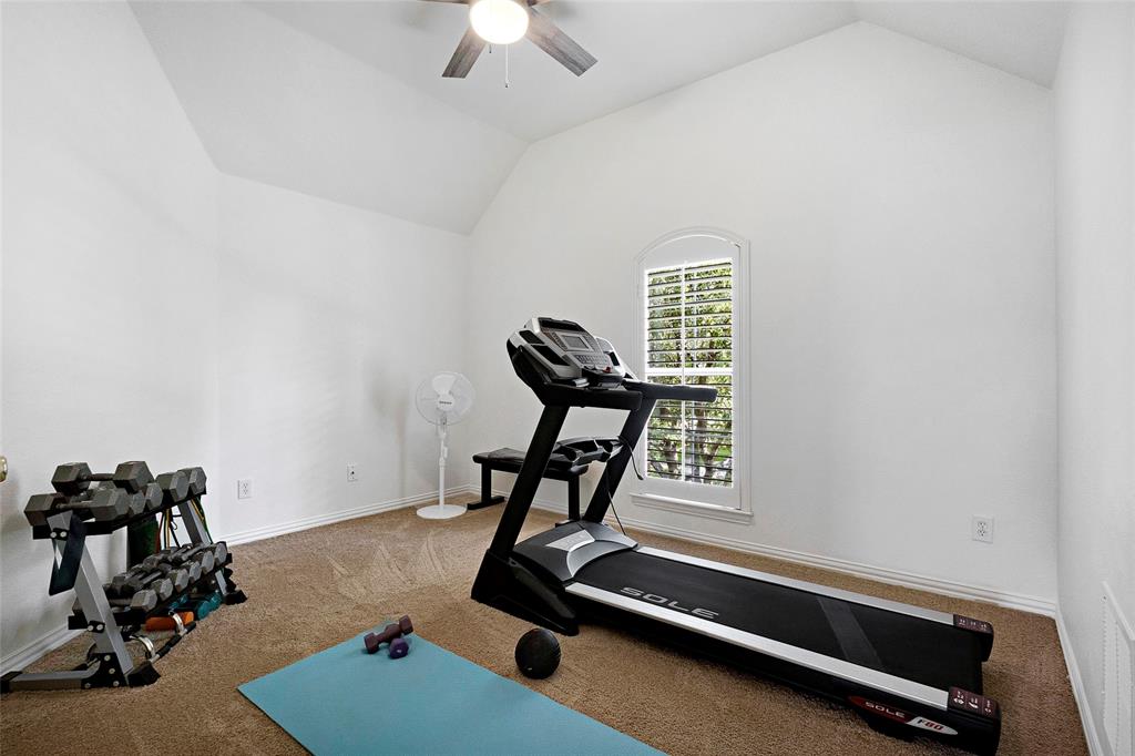 2505 Sir Tristram Property Photo 23
