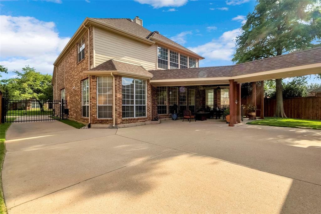 2505 Sir Tristram Property Photo 29