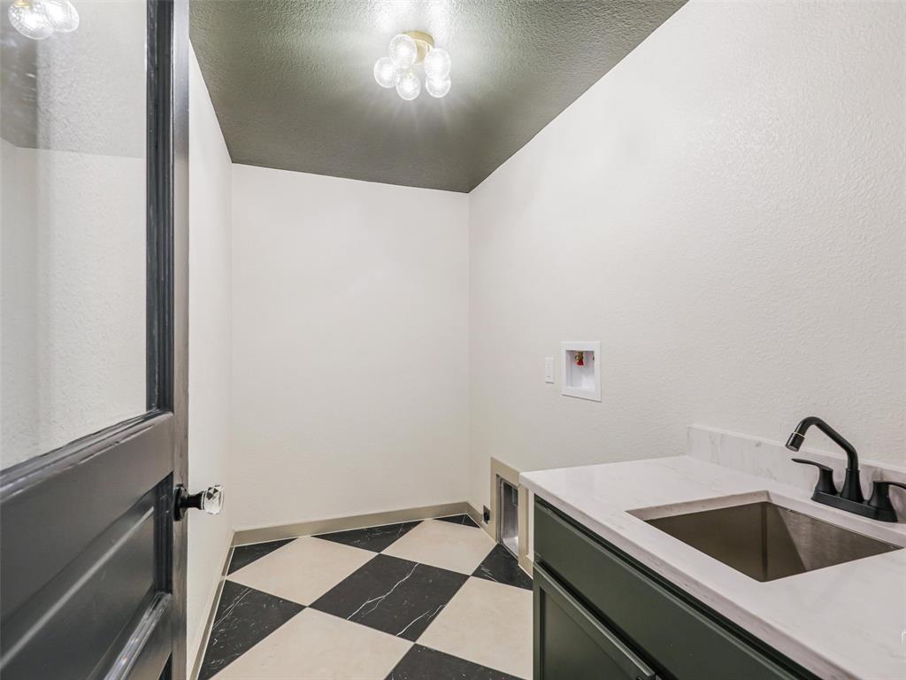9800 N County Property Photo 11